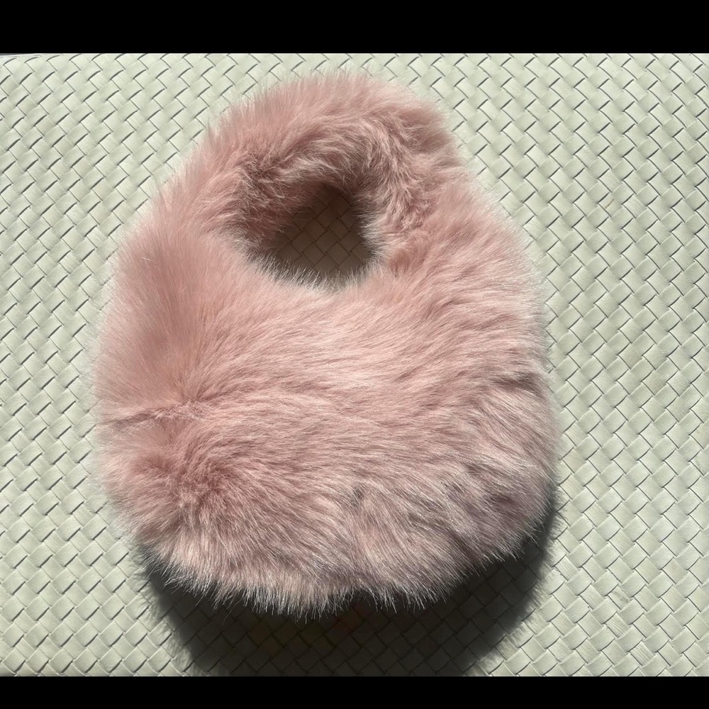 Elegant Pink Faux Fur Women's Bag - Picture 7 of 7